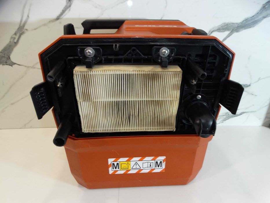 Hilti VC 10M - 22 / Nuron - Акумулаторна прахосмукачка с изтупване