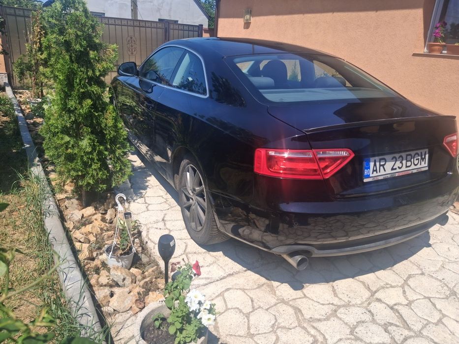 Vind un audi a5 din 2008