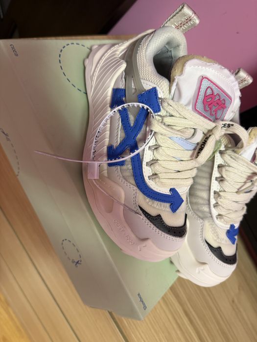 Vand adidasi  Off White Odsy  1000