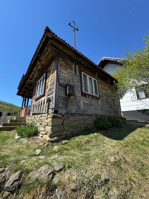 Casa veche din stejar