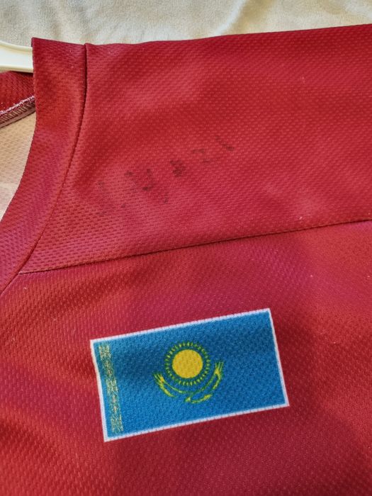 Продам кофту джерси для хоккея вратарская