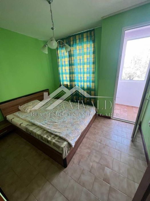 Тристаен апартамент в Гръцка Махала, Варна