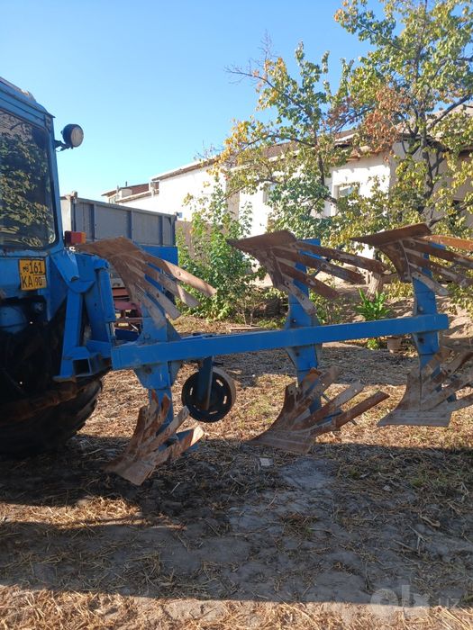 Traktor MTZ 80 sotiladi pritsepi bilan