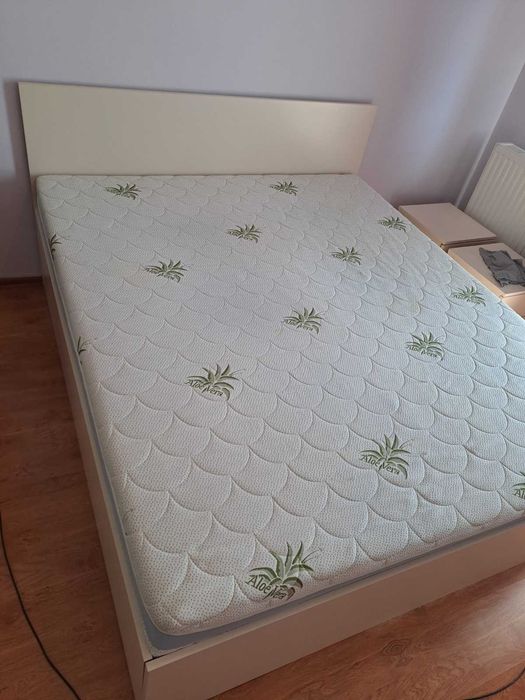 Vând pat și saltea
