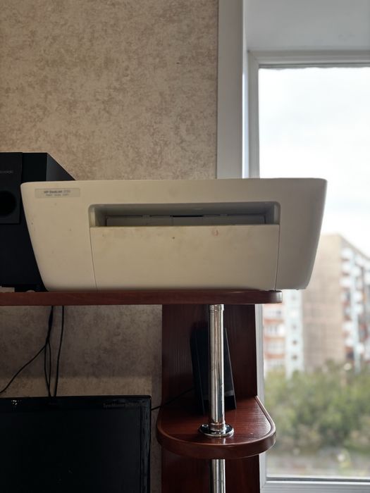 Компьютерный комплект + стол + принтер HP DeskJet 2130