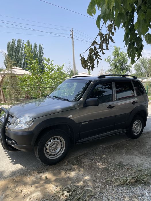 Продается Niva Chevrolet 2016 года