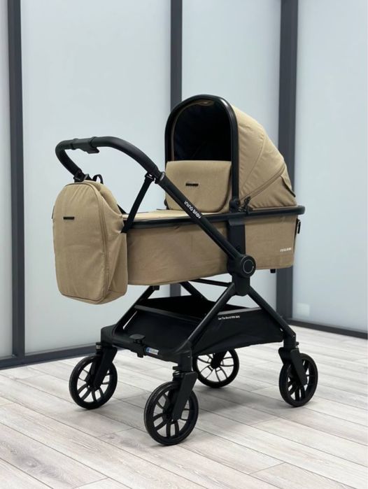Продам Бу коляску Ining Baby
