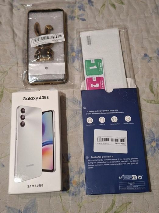 Чисто нов Samsung A05S silver