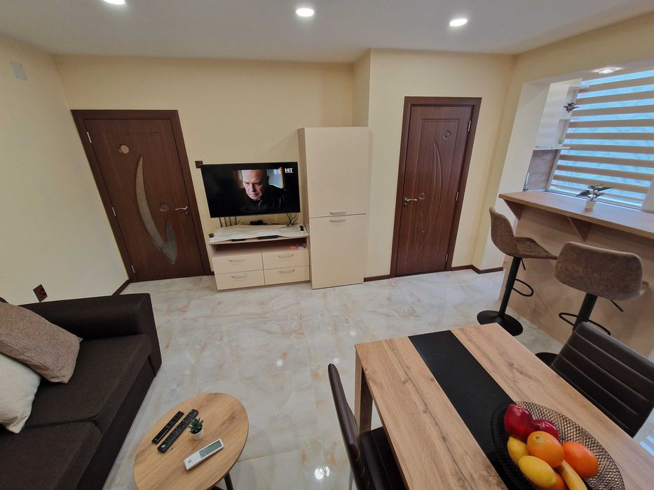 Дава се под наем Тристаен апартамент в Габрово, Дядо Дянко - 60 кв.м за 331.5 € - Снимка #1