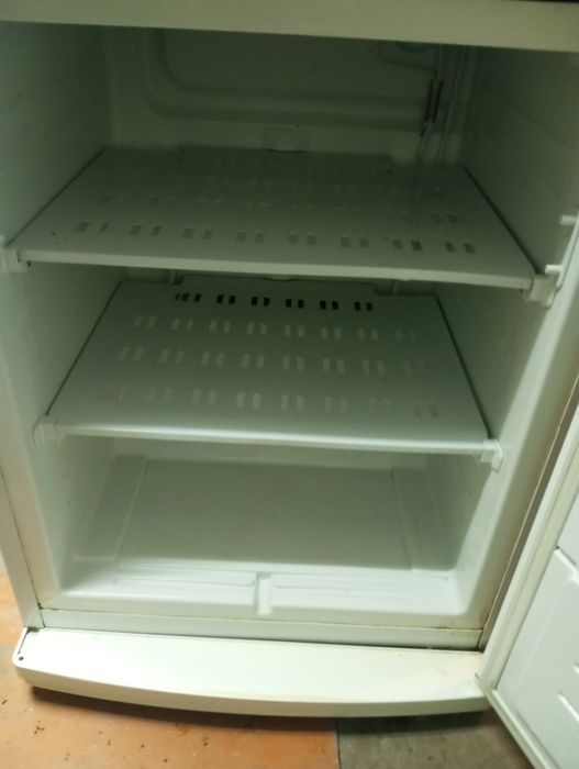 Продам холодильник Атлант