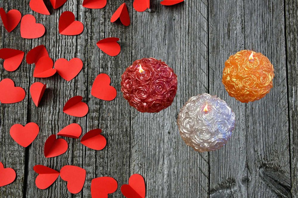 Cadou pentru persoana iubita: Lumanare pictata; Valentine’s, Dragobete