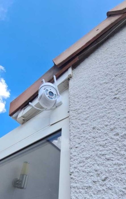 Външна камера за видеонаблюдение с нощно заснемане и сензор за движени