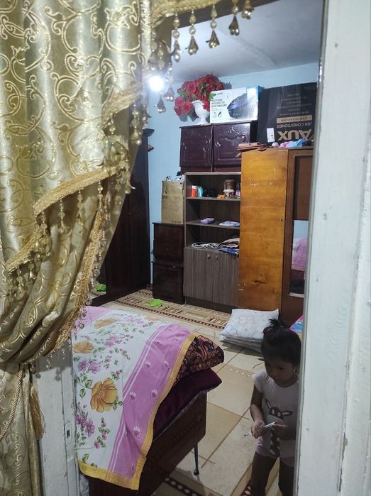 2 хонали уй сотилади жомбой тумани бохористон кучаси 59 уй 18 квартира