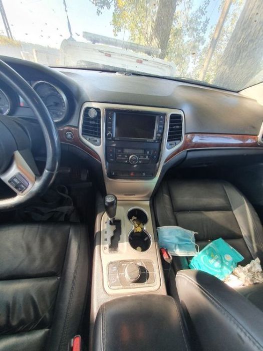 bara fata spate armatura grila capota trager calandru haion  Jeep Grand Cherokee 2 3.0crd dezmembrez