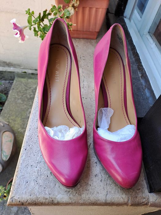 Продавам нови дамски обувки Nine West.