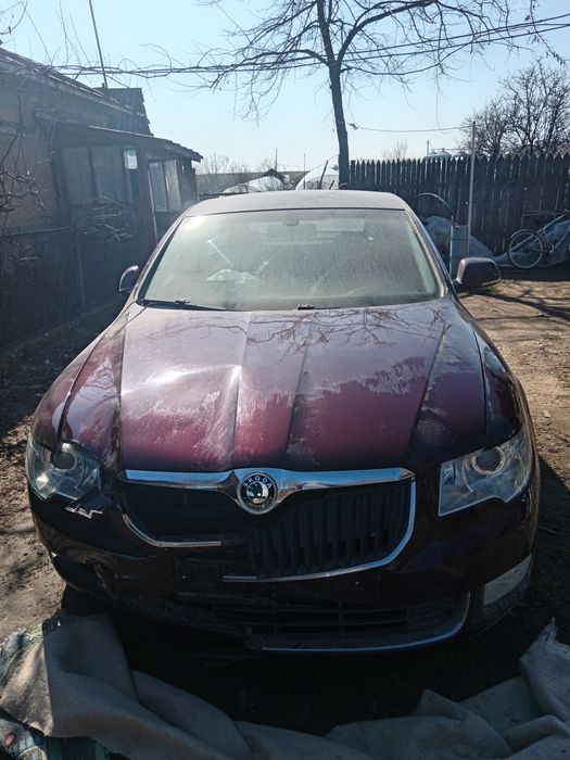 Vând Skoda Superb
