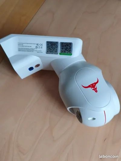 Wi-Fi соларна 360 камера за наблюдение.