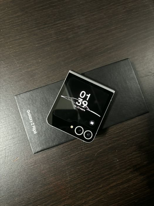 Продам Z flip 6 512gb