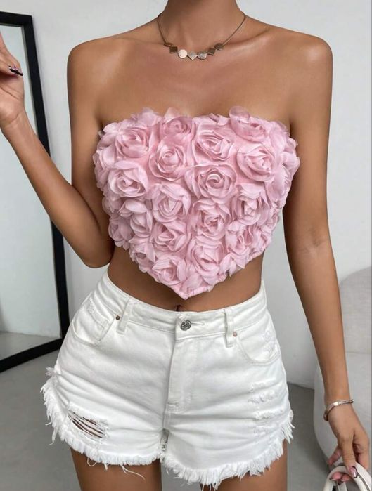 Розов топ на цветя