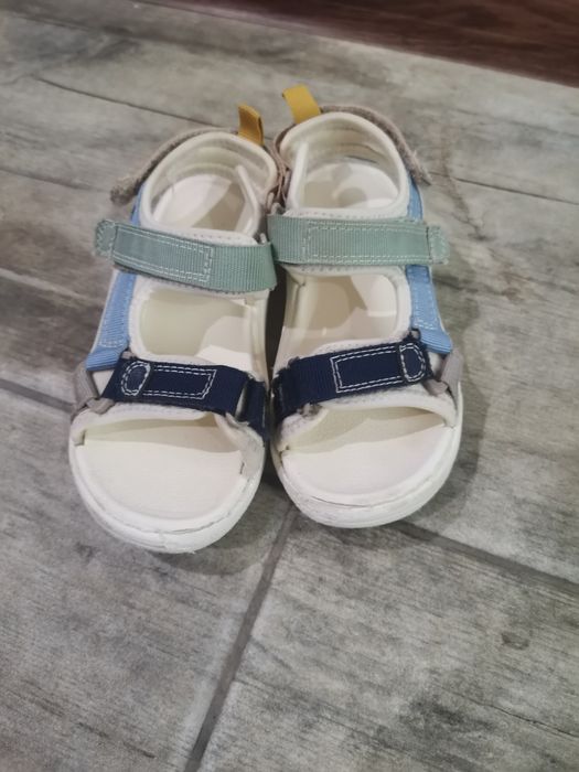 Детски сандали и джапанки