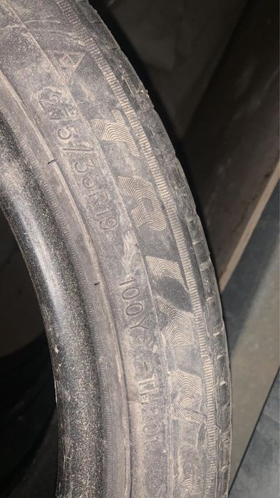 Покрышка 275/35/19