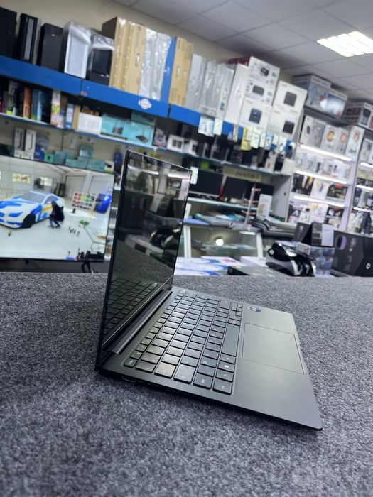 Ultrabook 13 inch Galaxybook i5-1240P  noutbuki zo’r holatda
