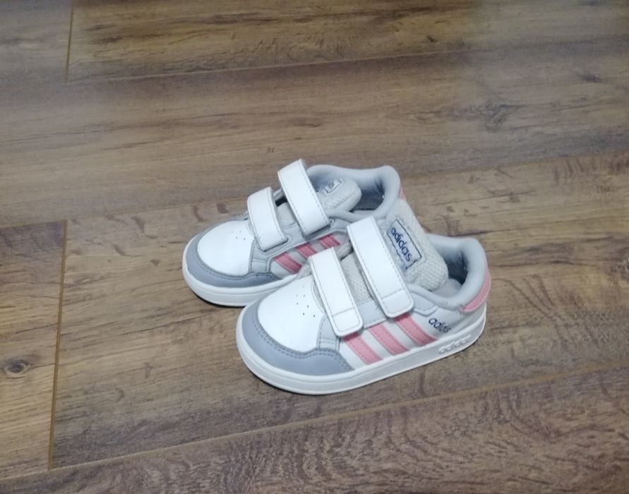 Adidas fete marimea 21