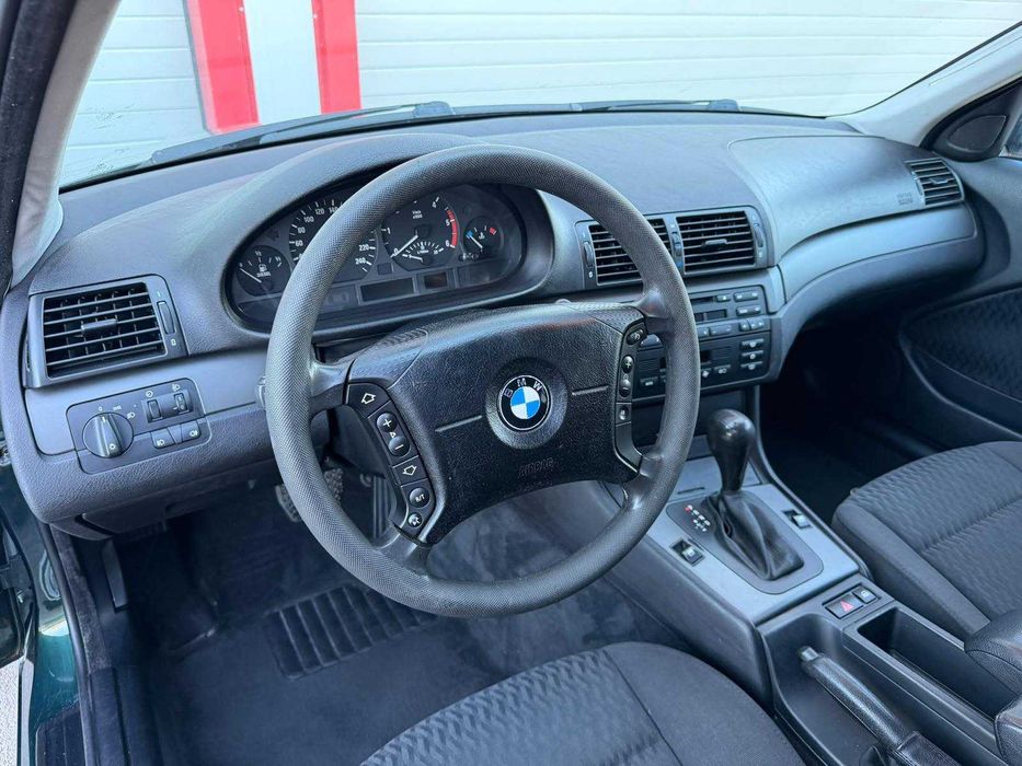 BMW 320 D 2001г.