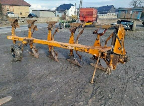 Плуг 5 корпусный