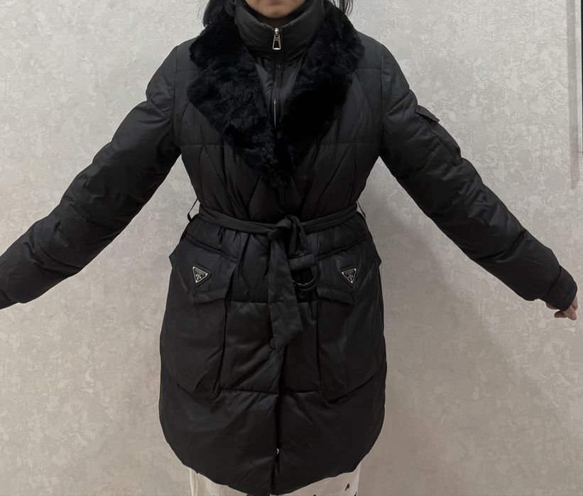 Продам куртку зимнюю на пуху