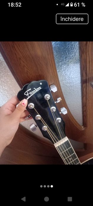 Chitară acustică