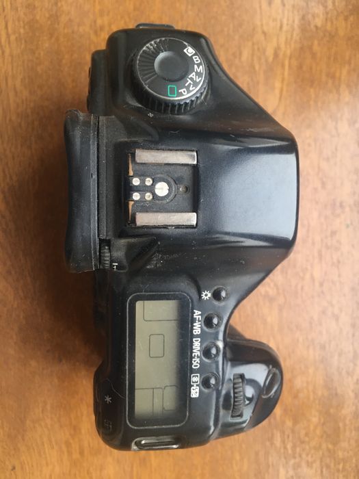 Canon 5d на запчасти +2батарейки