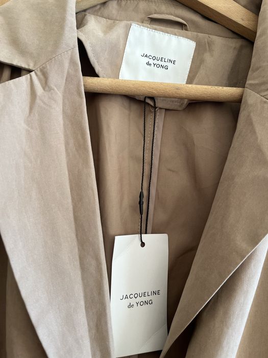 Дамски шлифер -Нов