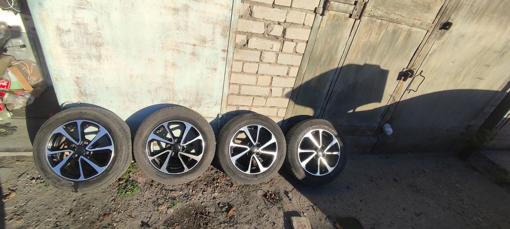 Продам диски на 15 kia rio