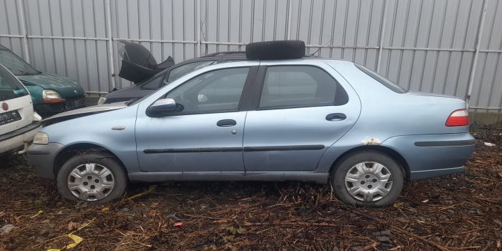 Usa / Portiera spate stanga Fiat Albea 2005 1.2 MT (80 hp)