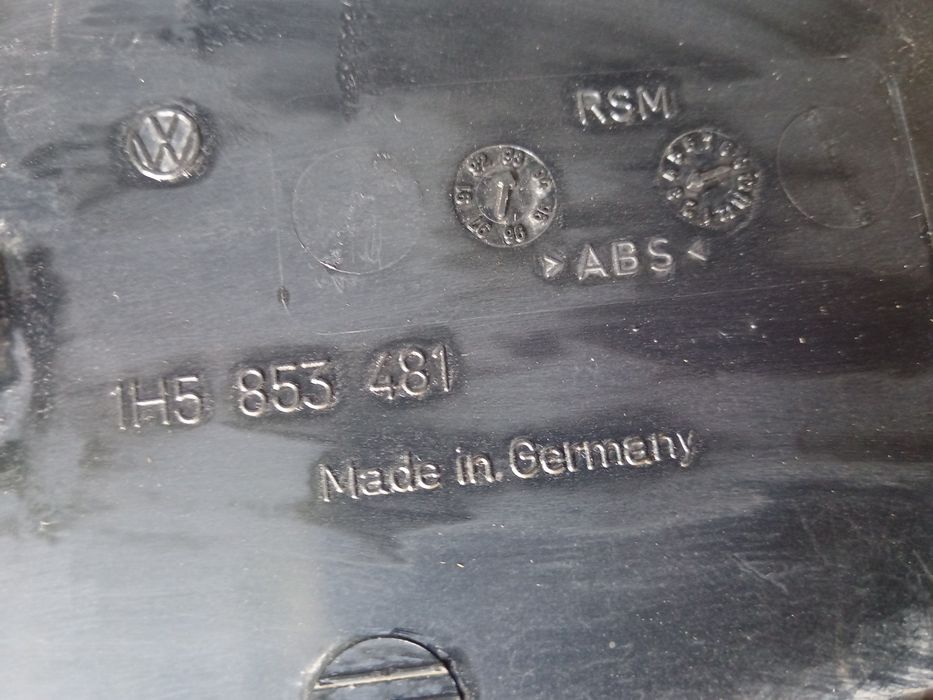 Рамка под номер на VW венто