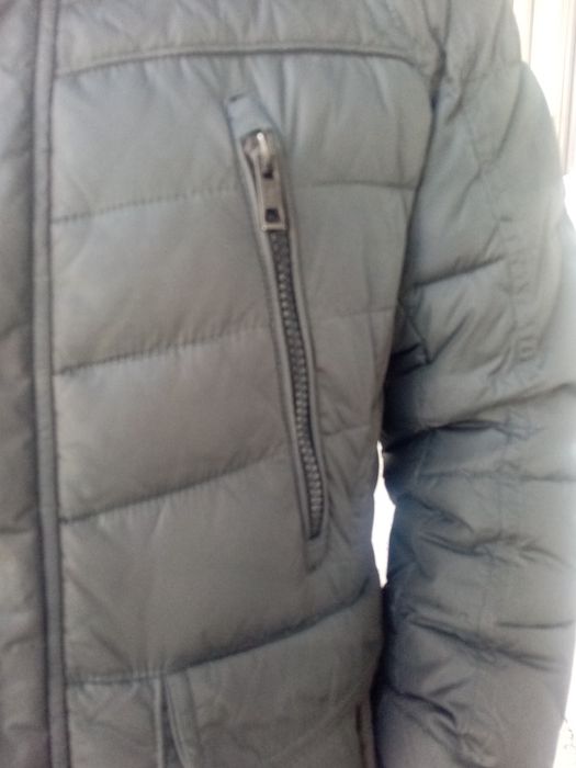 Пуховик зимний, гусиный пух, тёплая.