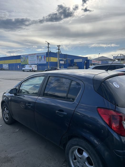 Vand opel corsa