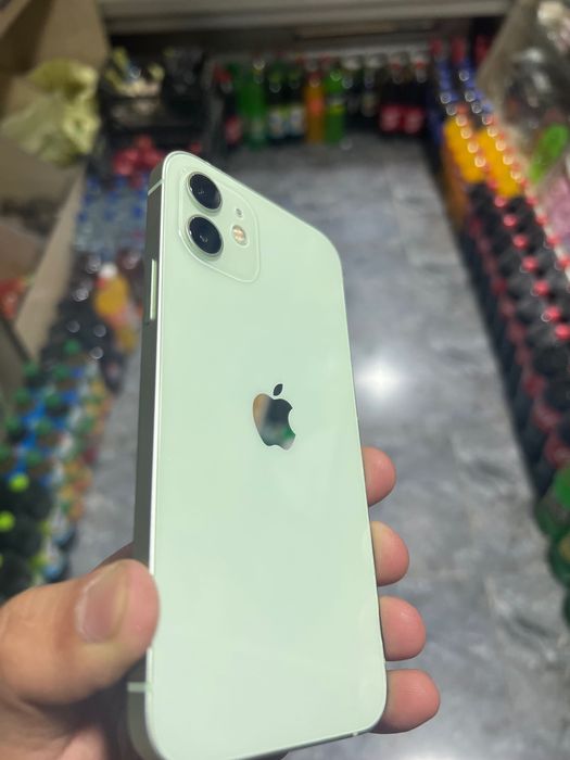 iPhone 12 на 64gb