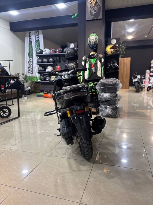 Продается скутер ADV 180 куб. Имеется рассрочка