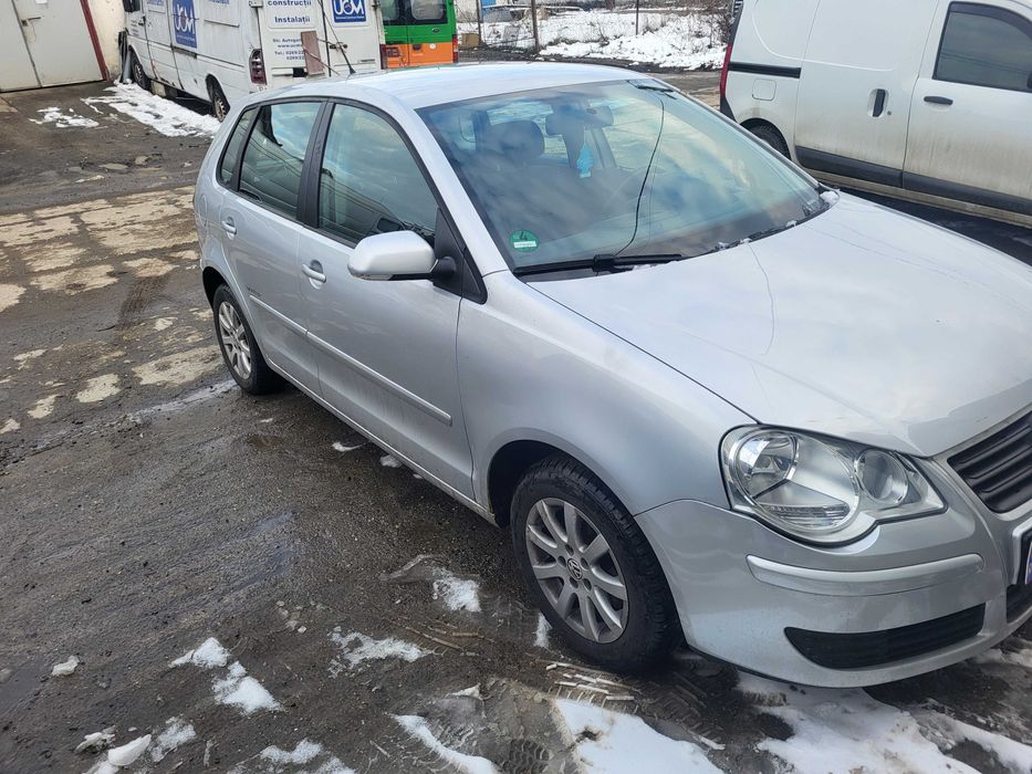 Dezmembrez Volkswagen Polo 9N, 2008, 1.2 bezina Motor BZG