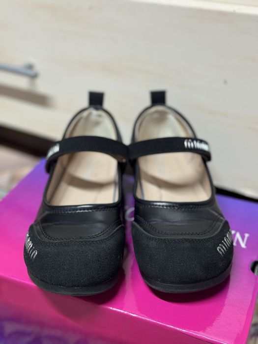 Продам туфли на девочку