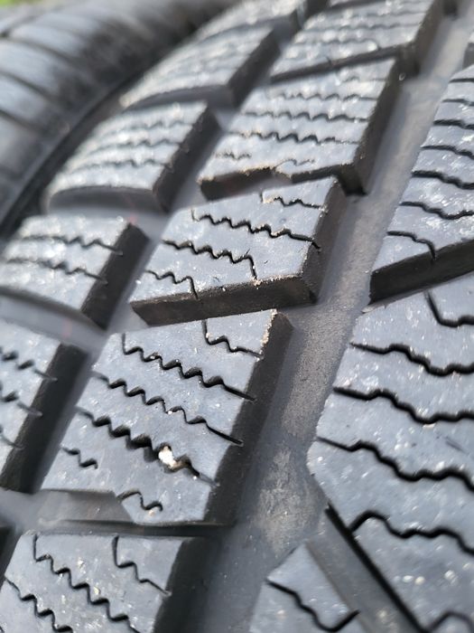 235/45/R 17  cu 5x112 gama VAG