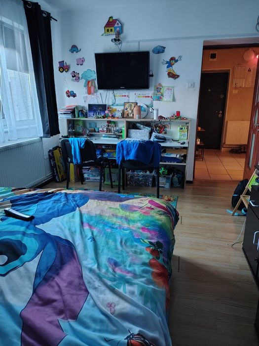 Vând apartament Harman