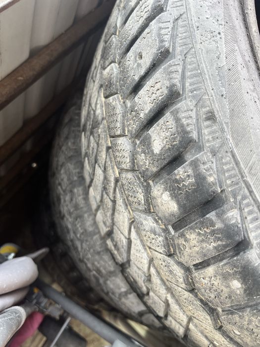 Зимние шины с шипами