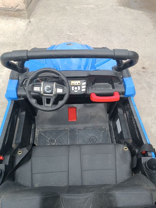 Электро машинка двухместная