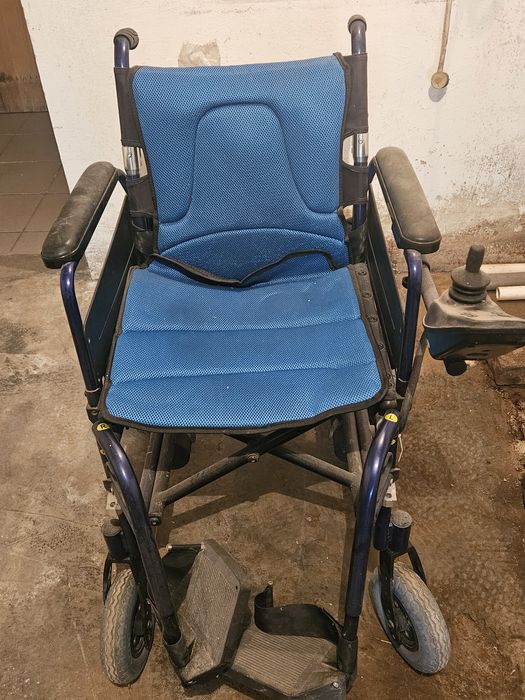 Carucior electric cu acumulatori in Eforie