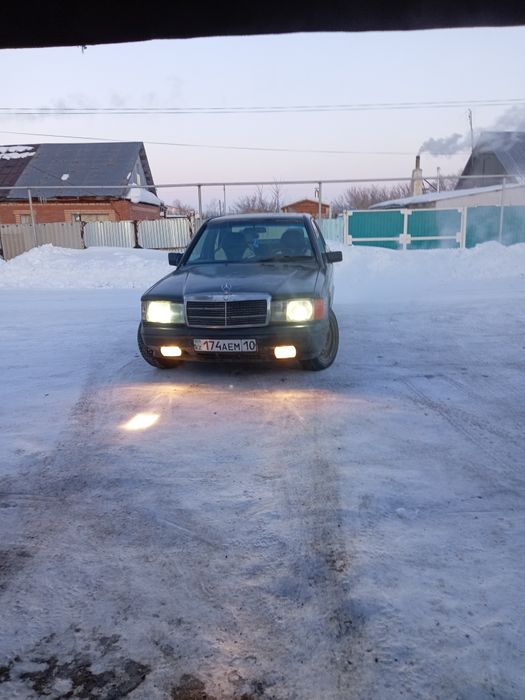 Продам мерседес 190