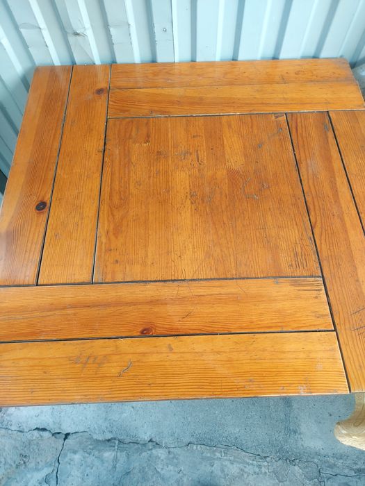 Продам стол в хорошем состоянии