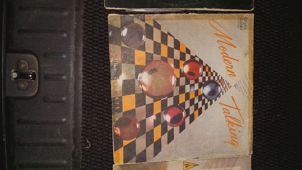Lot 11 discuri vinil retro anii '80 - Queen, Michael Jackson, Modern Talking, Madonna, Elvis